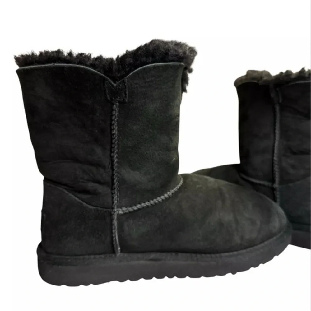 UGG sn 5991